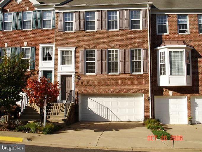 1st image of 9352 Deer Glen Ct