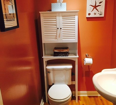 Downstairs half bathroom