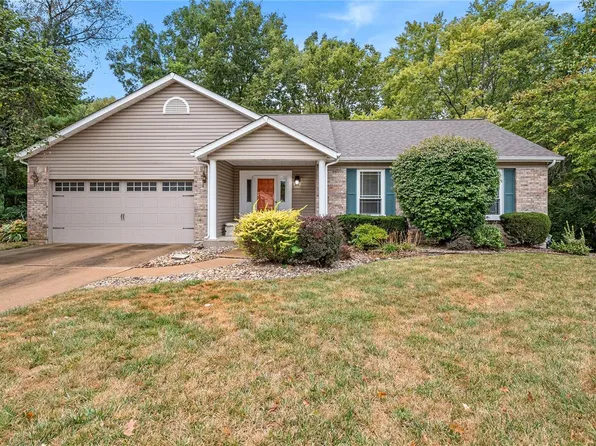 1015 Pratt Pl, Florissant, MO 63031