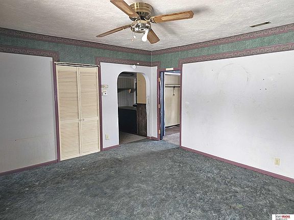 3rd image of 525 S 3rd St