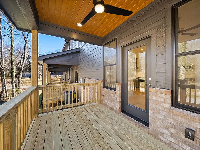 109 Collin Pl #4 — Photo 8
