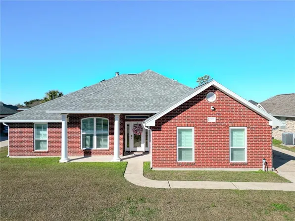 2305 Country Club Dr, La Place, LA 70068