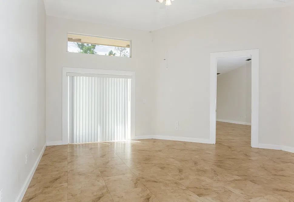 3 bed, 2.0 bath, 1739 sqft, $4,560 — Photo 4