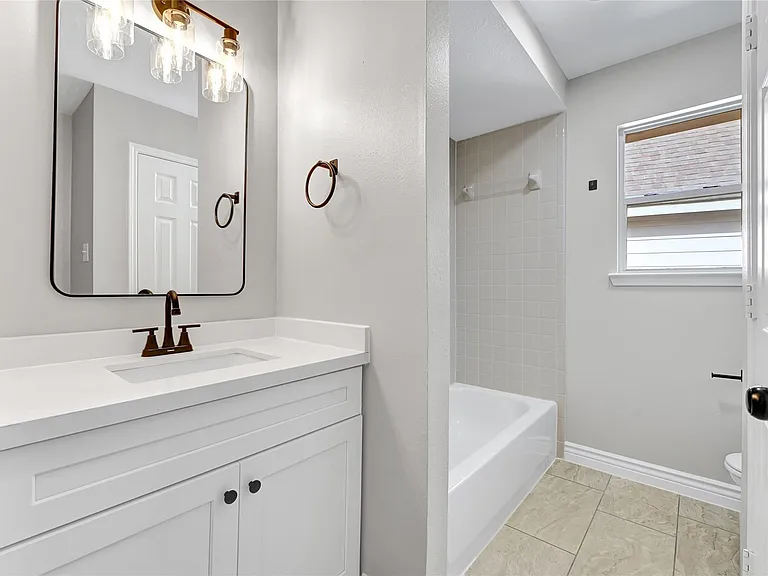 5914 Shadow Creek Ct — Photo 16