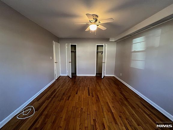 5th image of 24 Hutton Avenue #80