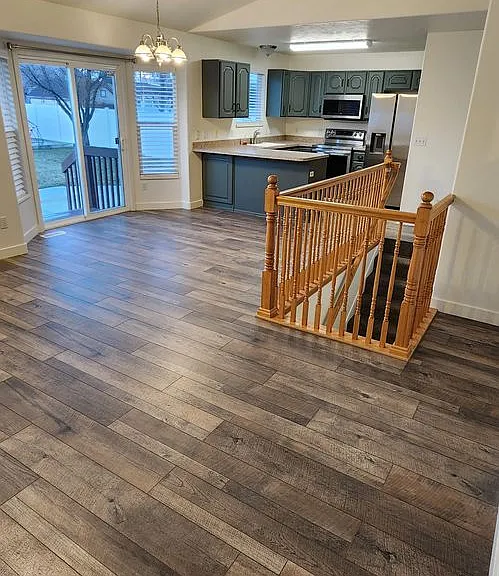 5486 W Venetia St — Photo 3