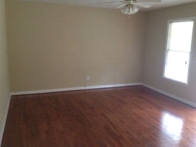2nd image of 2106 Gordon Ave