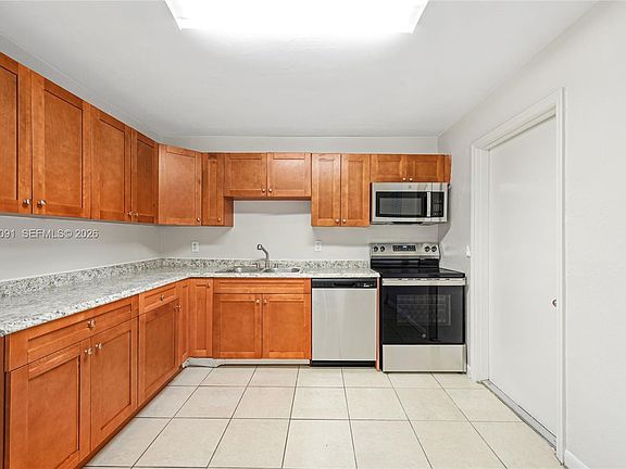 5th image of 3680 SW 16th St