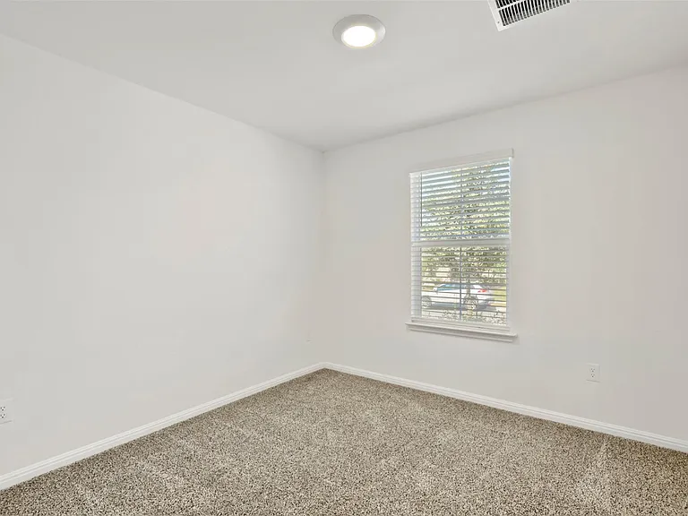 2816 Owl Head Dr — Photo 15