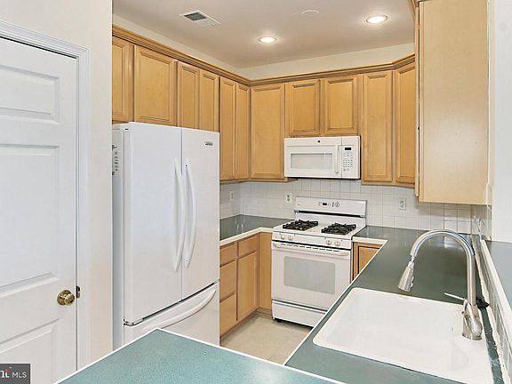 2nd image of 11314 Westbrook Mill Ln Unit 302