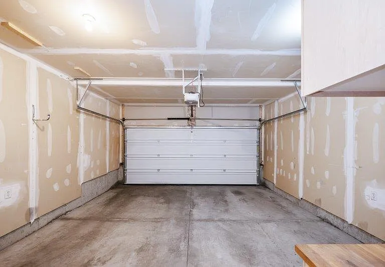 172 Aspen Hills Close SW — Photo 35