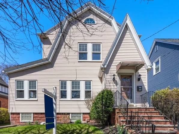 32 Thurlow Ave, Revere, MA 02151
