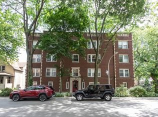 7301 N Wolcott Ave APT 2, Chicago, IL 60626