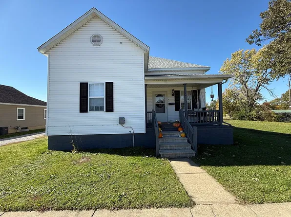 1415 S Ledford St, Harrisburg, IL 62946