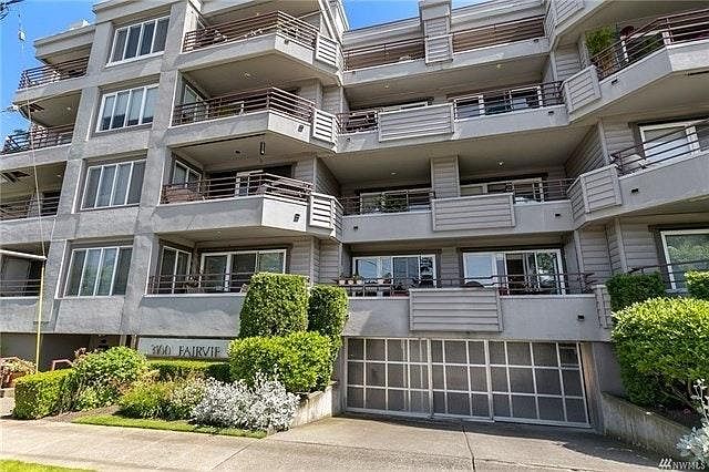 1st image of 3100 Fairview Ave E APT 208