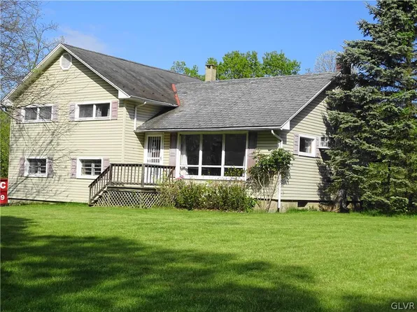 544 Ridge Rd, Bangor, PA 18013