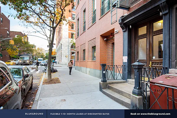 Rented by The Blueground | media 37