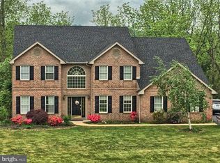 207 Spruce Dr, Birdsboro, PA 19508