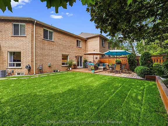 3rd image of 1489 Heritage Way #22