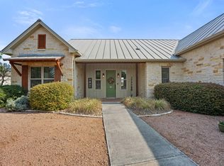 2916 Dry Hollow Dr, Kerrville, TX 78028