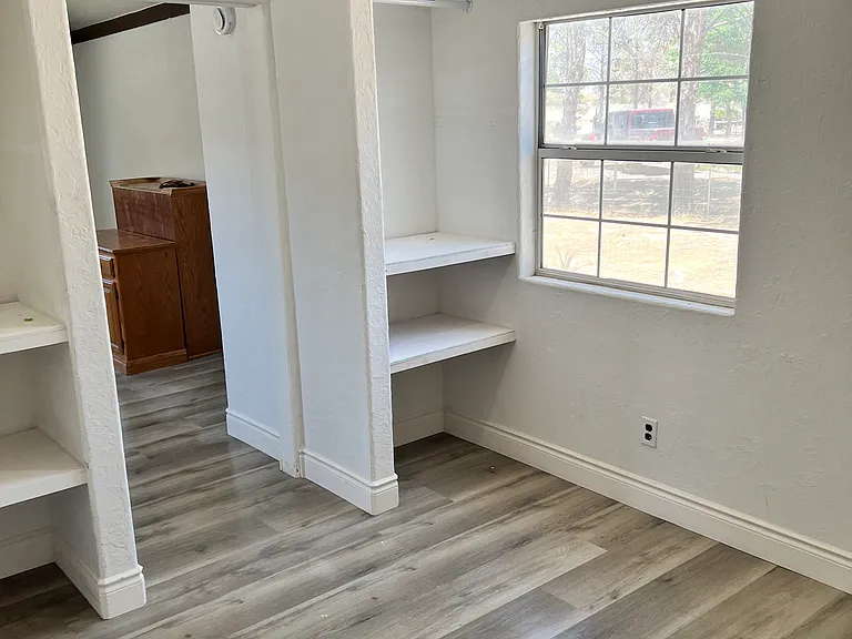 2151 W Simkins Rd — Photo 18