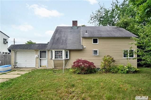 1st image of 32 Horizon Ln