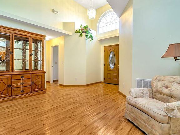 5th image of 1508 Cypress Woods Cir