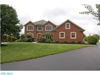 2457 Marthas Wood photo 1