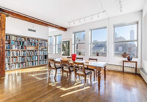 3rd image of 143 Prince St APT 6