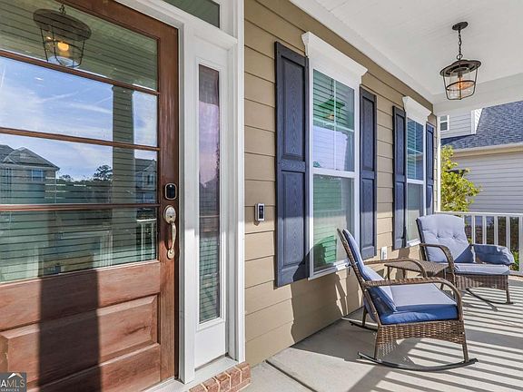 3rd image of 630 Wyndham Way