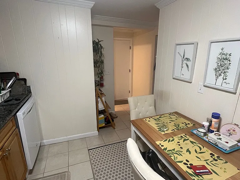 57 Cedar St #8 — Photo 4