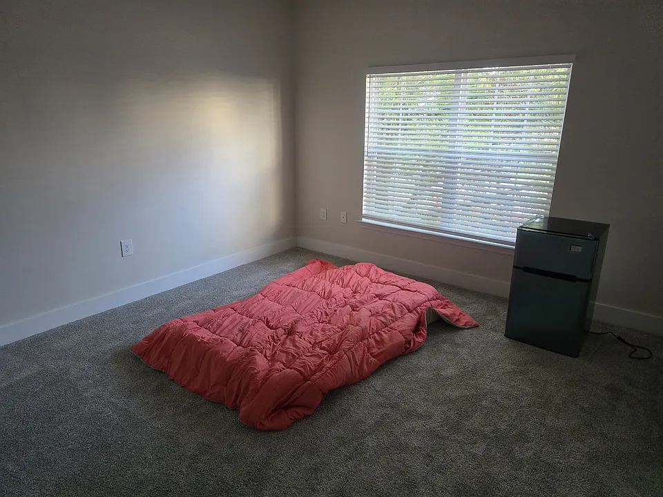 2235 Astoria Cir #2-206