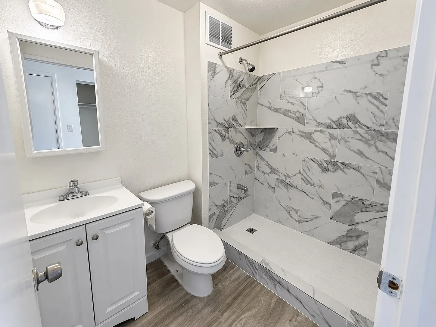 1 bed, 413 sqft, $1,995 — Photo 2