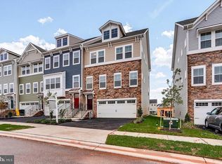 927 Thurston Ln, Glen Burnie, MD 21060