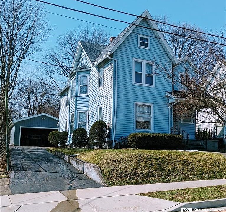 1st image of 83 Bowen St