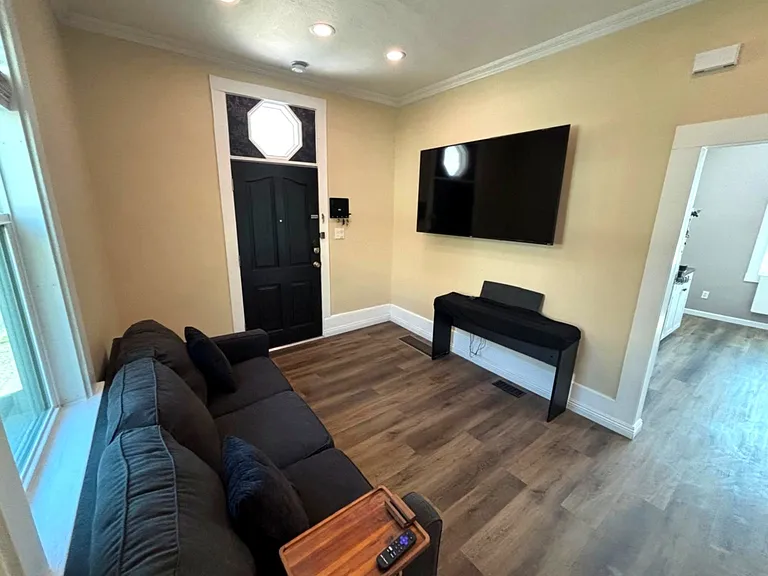 1504 W 900 S — Photo 14