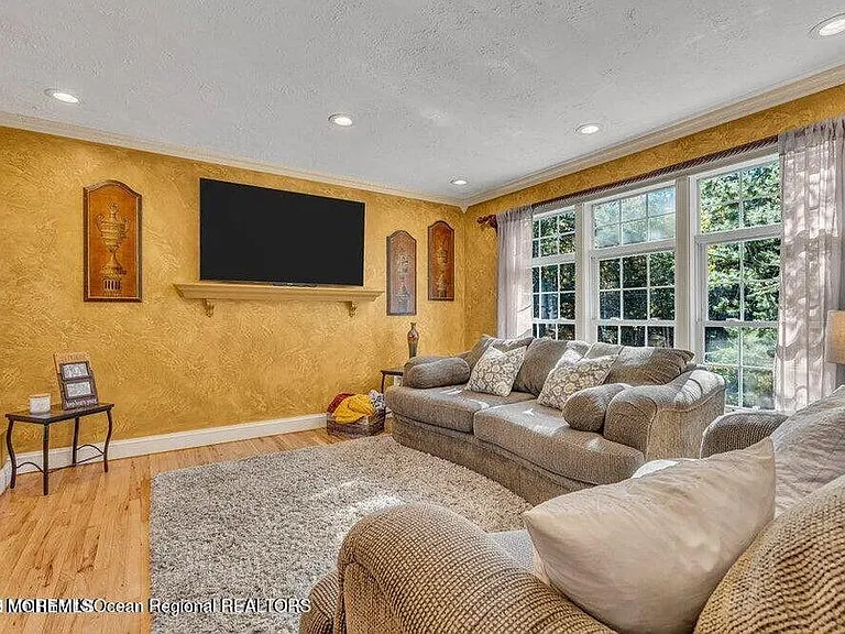 541 Frank Applegate Rd — Photo 12