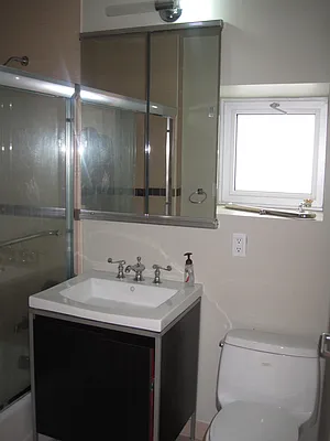 Rented by 18 REALTY | media 39