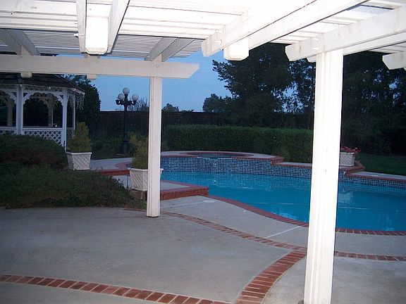 3rd image of 7202 Sarsaparilla Dr