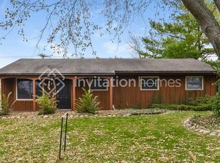 141 Queenswood Rd, Bolingbrook, IL 60440