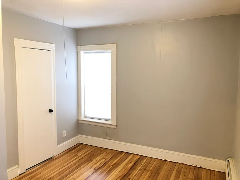 107 Gold St #1B — Photo 5