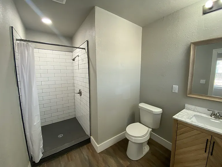 1130 N Ellison Ave — Photo 10