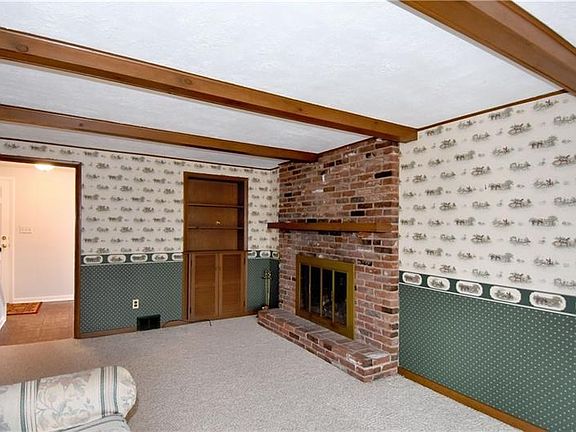 5th image of 1457 Parkview Dr