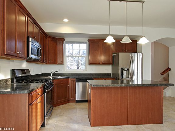 2nd image of 7122 Country Club Hills Dr
