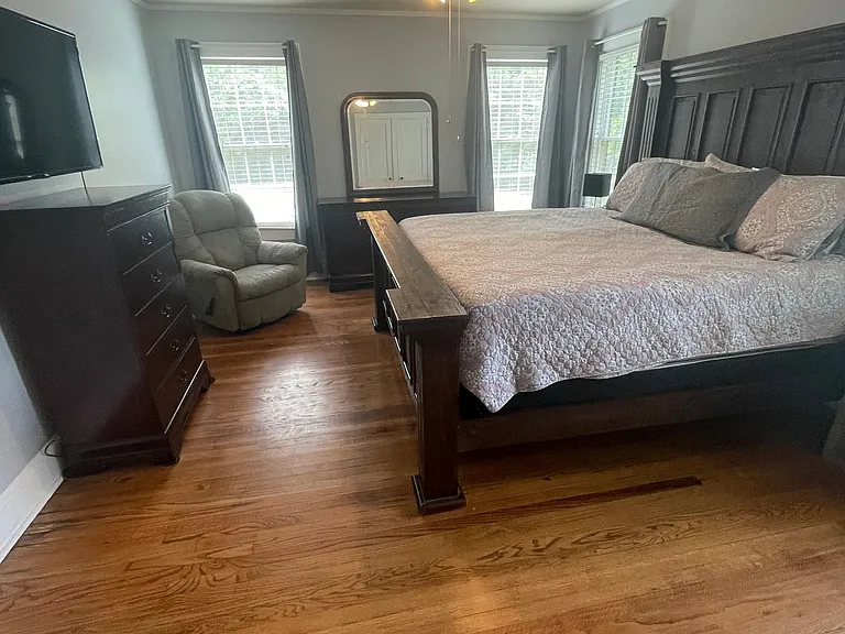 3642 Gilbert Dr — Photo 16