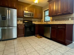 65 Nancy Ln, Staten Island, NY 10307