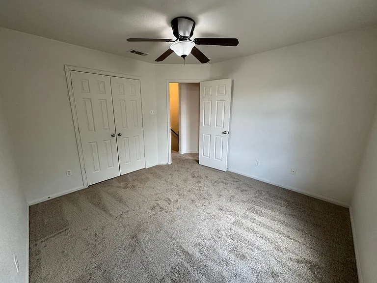 2209 Riley Dr — Photo 34
