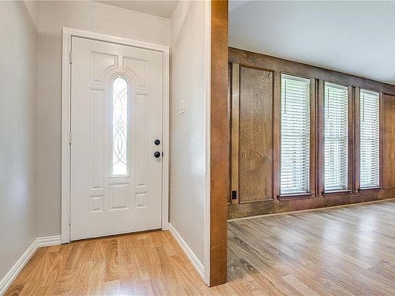 4th image of 2311 Silverthorne Dr
