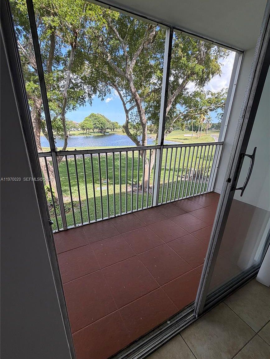 301 SW 135th Ave #209-C