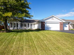 10874 Tansy Ct, Roscoe, IL 61073